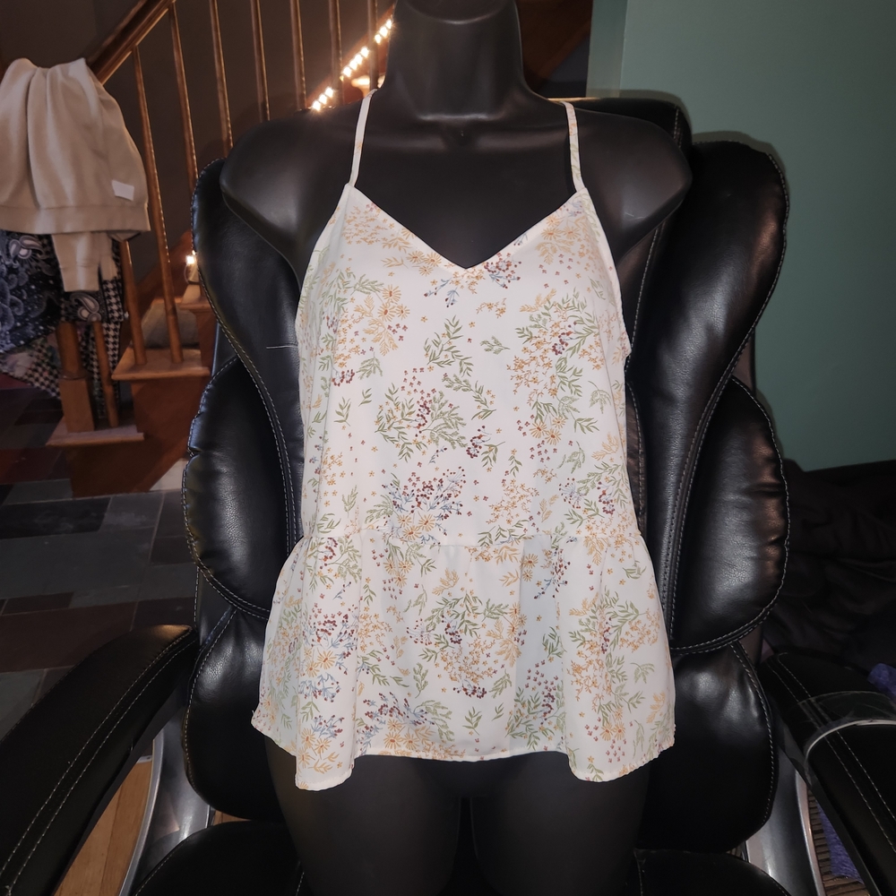 Olive & Oak White Floral Camisole Top